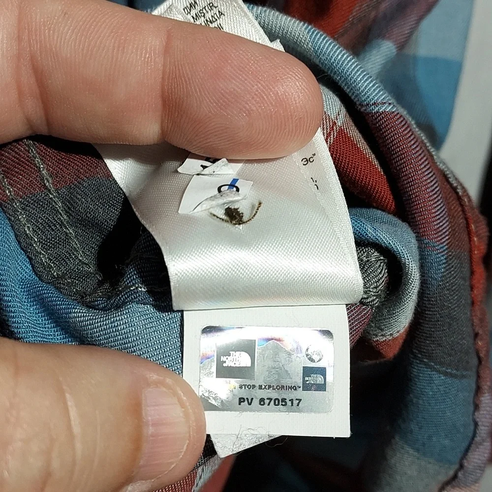 The North Face plaid long sleeve button-up‎ men's shirt size XL